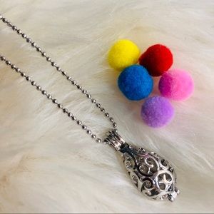NWT diffuser necklace for essential oils